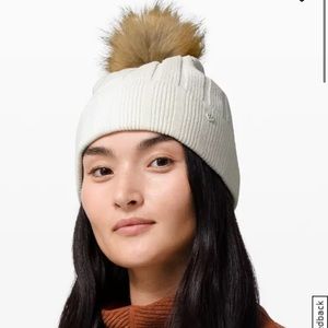 Lululemon Pom Perfection Toque